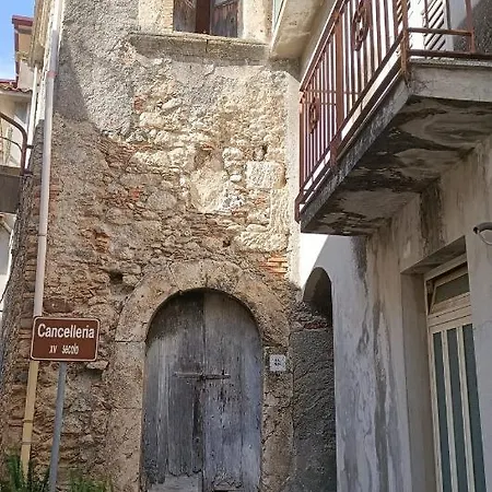 Lontano Dal Caos A Due Passi Dal Mare Сasa de vacaciones *