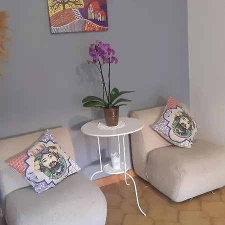 Lontano Dal Caos A Due Passi Dal Mare Сasa de vacaciones Condro