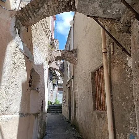 Lontano Dal Caos A Due Passi Dal Mare Сasa de vacaciones Condro